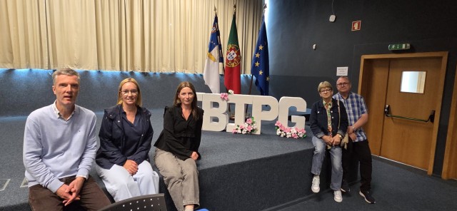 Job shadowing nauczycieli na wyspie Sao Miguel w szkole Escola Basica Integrada w Ponta Garca. Na zdjęciu nauczyciele